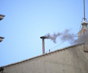 Biały dym nad Watykanem. Wybrano nowego papieża 
