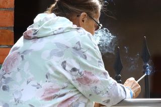 Grażyna Zielińska. Babka z Rancza kurzy jak smok