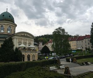 Najpiękniejszy basen w Polsce. Kąpiel pod kopułą jak z bajki na Dolnym Śląsku