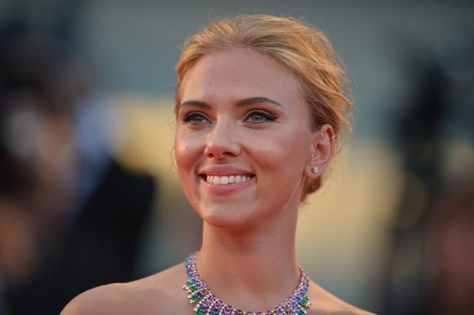 Scarlett Johansson (2)