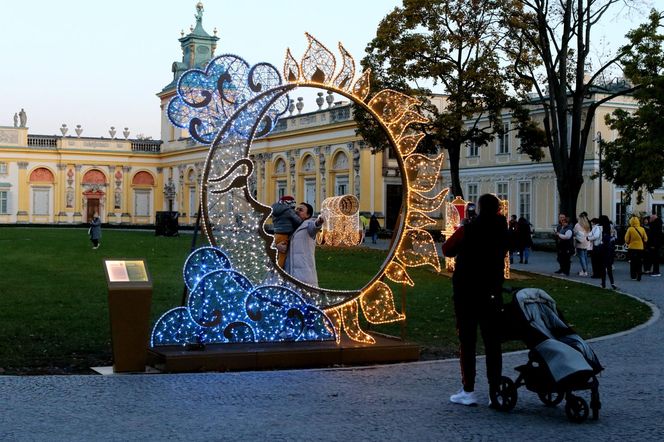 Królewski Ogród Świateł w Wilanowie już otwarty. Zobaczcie sami, jak tam jest pięknie!