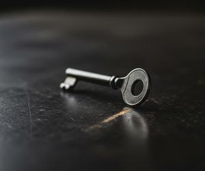 Policja ostrzega przed złodziejami. Kiedy kieszonkowcy działają najczęściej?