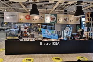 Słynne hot-dogi w IKEA Katowice powracają! Można je wziąć na wynos. Podobnie jak szwedzkie klopsiki. W zeszłym roku sprzedano ich 3,5 miliona!