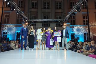 RADOM FASHION SHOW