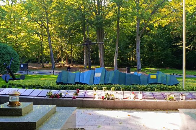 Pomnik "Tym, którzy nie powrócili z morza" po renowacji