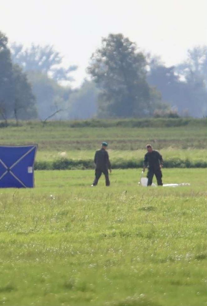 Dron runął na pole rolnika pod Elblągiem