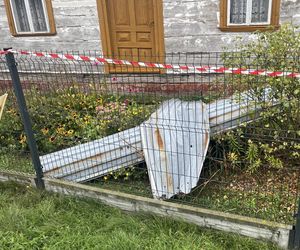 Dom we wsi Wyryki zniszczony przez burzę, a nie drona? Bzdura!