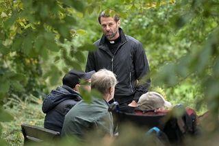 	Pierwsza miłość odc. 3932. ksiądz Bruno (Konrad Jałowiec)