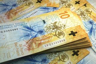 Kursy walut [14.08.2023]. Drożeje dolar, euro i frank 