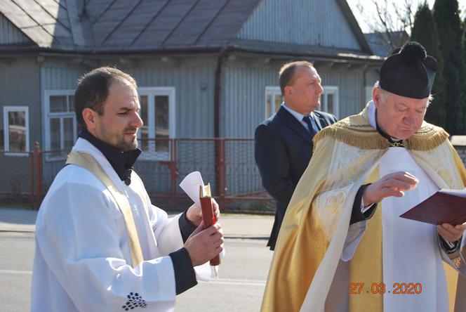 TEN święty ma ochronić Ryglice przed koronawirusem! Właśnie wrócił na swoje miejsce