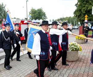 Korowód dożynkowy w Kostuchnie