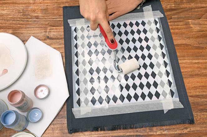 Jak zrobić serwetę z wzorem – instrukcja krok po kroku