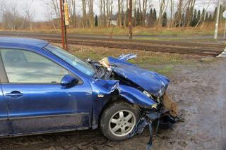 29-latka na przejeździe kolejowym zderzyła się z pociągiem. Powód szokuje