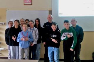 Policja w lubawskich szkołach. Były pogadanki z samym komendantem