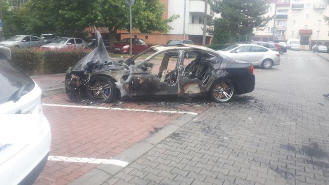 Na krakowskim Kurdwanowie spłonęło BMW