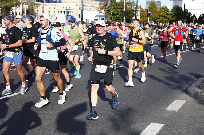 Uczestnicy 46. edycji Nationale-Nederlanden Maratonu Warszawskiego