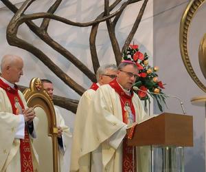 Bp Chrząszcz do członków Żywego Różańca: Bądźcie świadkami, że naprawdę warto nie wypuszczać różańca z ręki