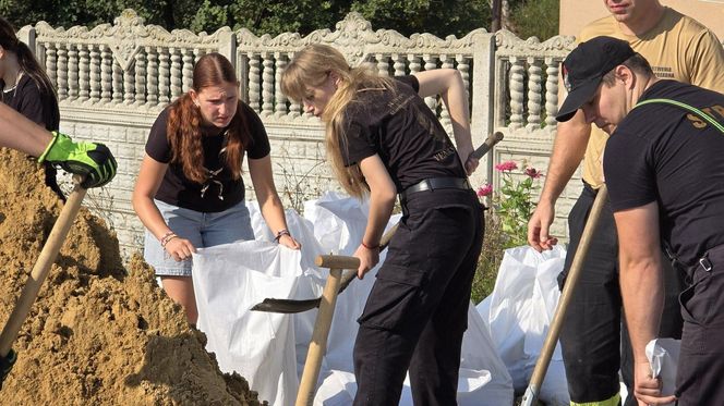 Głogów przygotowuje się na fale wezbraniową na Odrze. Ta ma dotrzeć około godziny 14