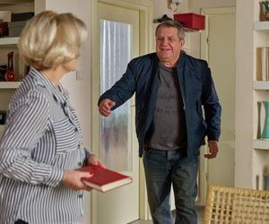 Na Wspólnej, odc. 3962: Marek (Grzegorz Gzyl), Danka (Lucyna Malec)