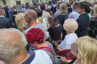 Tłum na pogrzebie Jerzego Stuhra