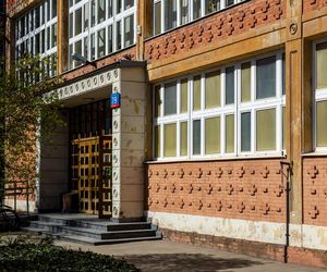 XXXV Liceum Ogólnokształcące im. Bolesława Prusa w Warszawie