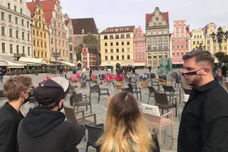 Protest wrocławskich restauratorów. Rząd zamyka restauracje na dwa tygodnie! WIDEO