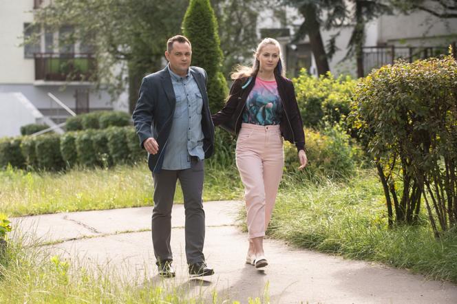 Na Wspólnej odc. 3149 - opis, streszczenie: Daria odkrywa, że kochanek matki ją zdradza