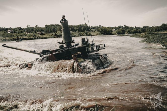 Czołgi K2 podczas ćwiczeń