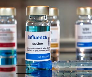 Jak przekonać Polaków do szczepień, skoro niewielu szczepi się… lekarzy?