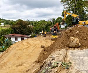 Budowa miejskiej części przystanku Szczecińskiej Kolei Metropolitalnej Stołczyn (Glinki)