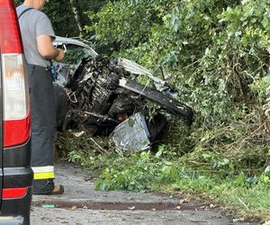 30-latek jechał gruzem BMW bez drzwi i okien. Zginął na miejscu