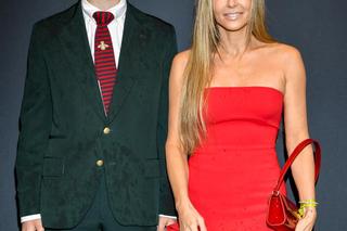 Małgorzata Rozenek pozuje z młodym przystojniakiem na imprezie charytatywnej Omeny Mensah