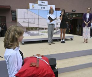 Rozpoczęcie roku w nowej szkole na Mokotowie. Zbudował ją deweloper