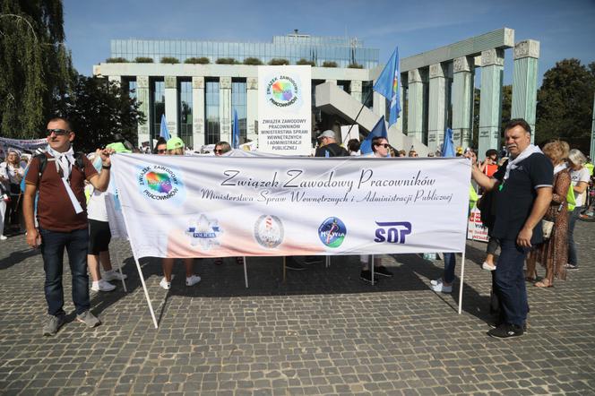 Medycy wyruszą na ulice stolicy o 12:00