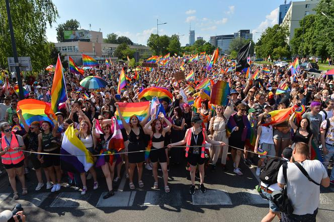  Kiedy Parada Równości 2022 w Warszawie? Znamy datę! Jaką trasą przejdzie marsz równości?