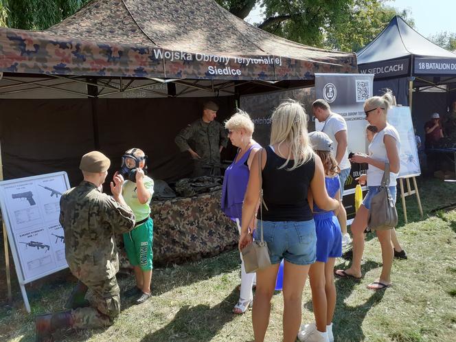 Zobacz zdjęcia z Pikniku Wojskowego z okazji święta 18. Batalionu Dowodzenia w Siedlcach