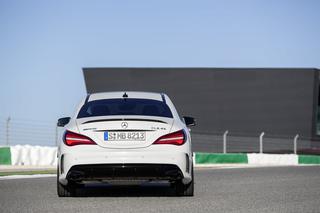 Mercedes-Benz CLA lifting 2016