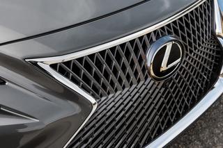 nowy Lexus LS500