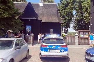 Parafianie w Jaworznie chcą wywieźć księdza na taczce 