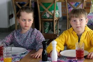 M jak miłość odc. 1744. Maja (Laura Jankowska), Szymek (Staś Szczypiński)