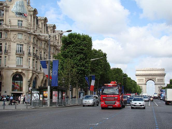 Main Streets Across the World 2009: Champs Elysées Avenue, Paryż