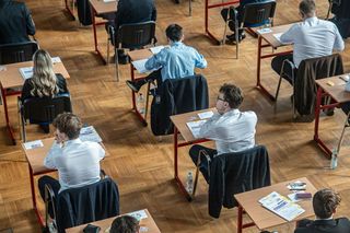 Matura 2025 język polski rozszerzony - tematy wypracowania. Co znalazło się w arkuszu?