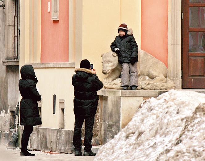 Robert Więckiewicz robi z syna twardziela!