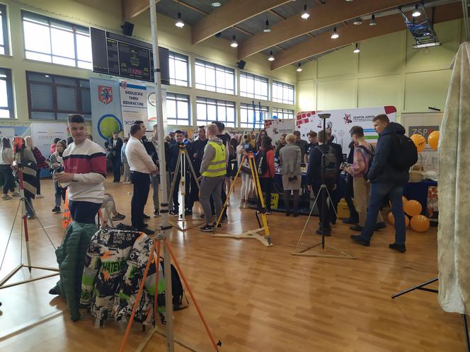 Fotorelacja z 14. Targów Edukacyjnych i dni otwartych w Zespole Szkół Ponadgimnazjalnych nr 3 w Siedlcach