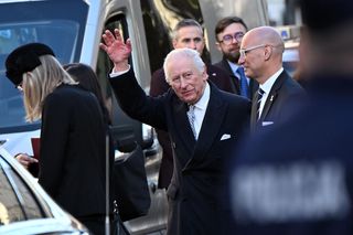 Karol III odwiedził Centrum Społeczności Żydowskiej w Krakowie. Michał i Aya poznali króla. To miły starszy pan