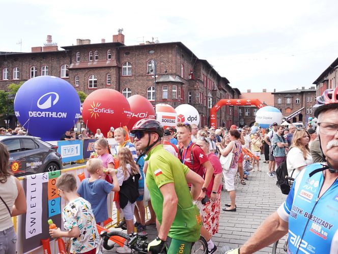 Tour de Pologne 2025. Start w Katowicach Nikiszowcu