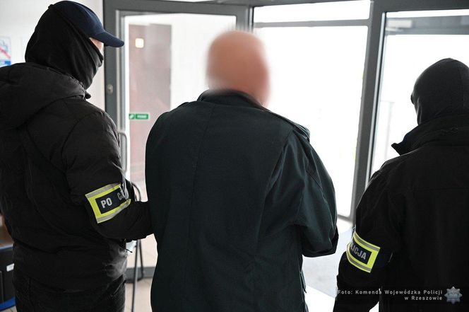 Afera korupcyjna na Podkarpaciu. Inspektor brał łapówki od ukraińskich kierowców