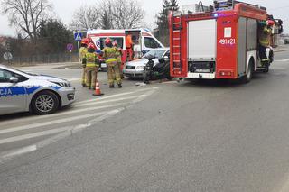 Zderzenie auta osobowego ze skuterem u zbiegu Targowej z Iłżecką