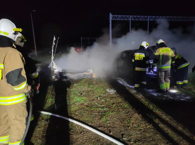 Pożar przyczepy kempingowej w Sambrowie. W środku znaleziono ciało mężczyzny