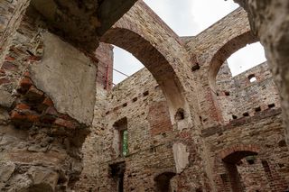 Zamek w Drzewicy od XVIII wieku popada w ruinę